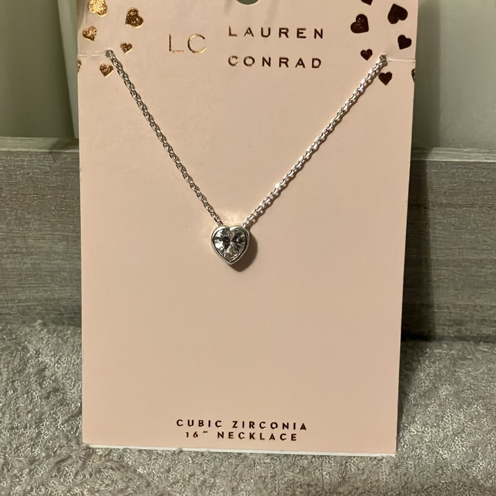 🌸 3/$15 LC Lauren Conrad heart necklace - Picture 3 of 4